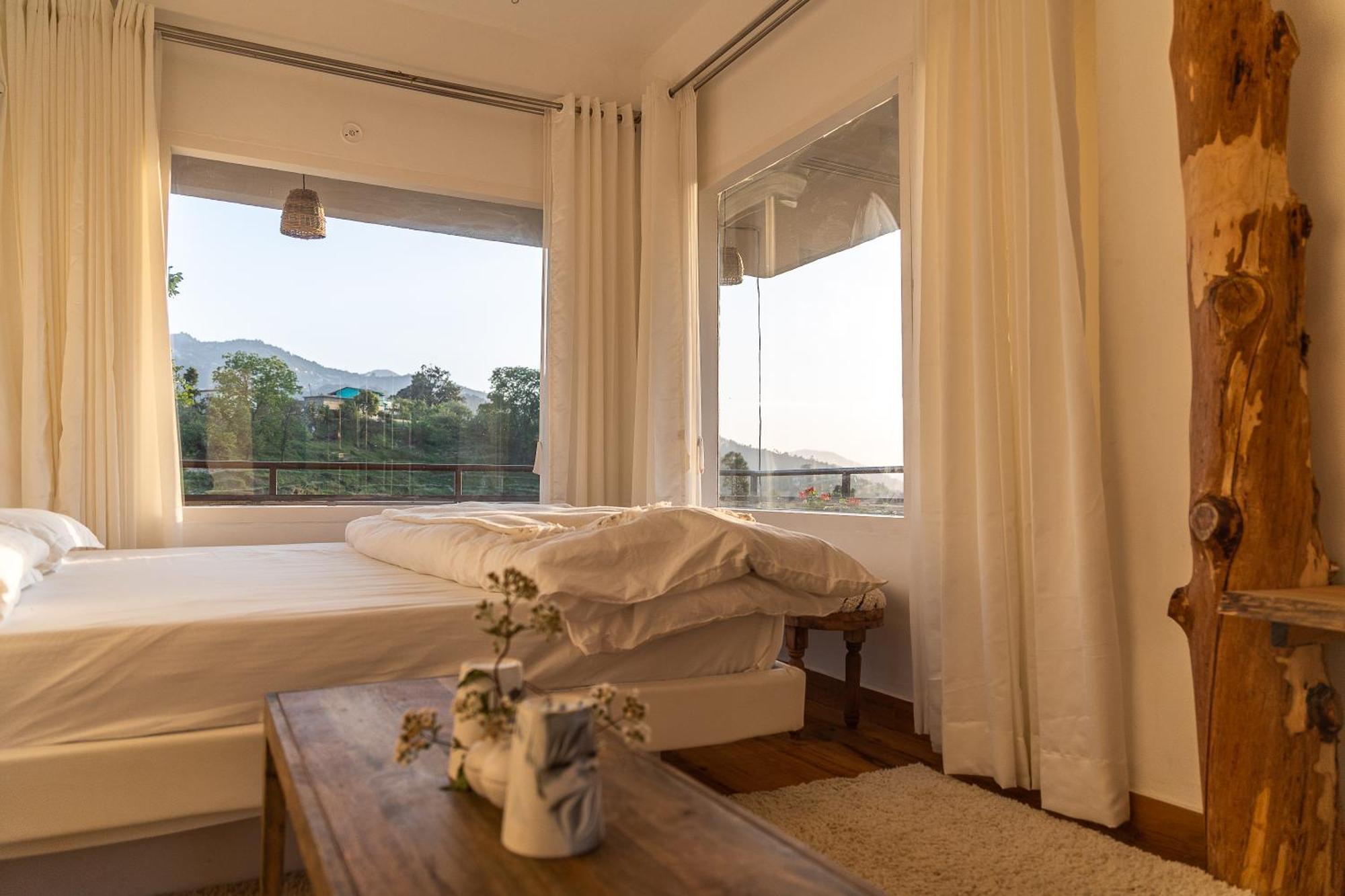 Exstasy Stays - Bathtub Rooms & Cafe - Your Romantic & Cozy Getaway - Thhpsociety - Mukteshwar Dış mekan fotoğraf