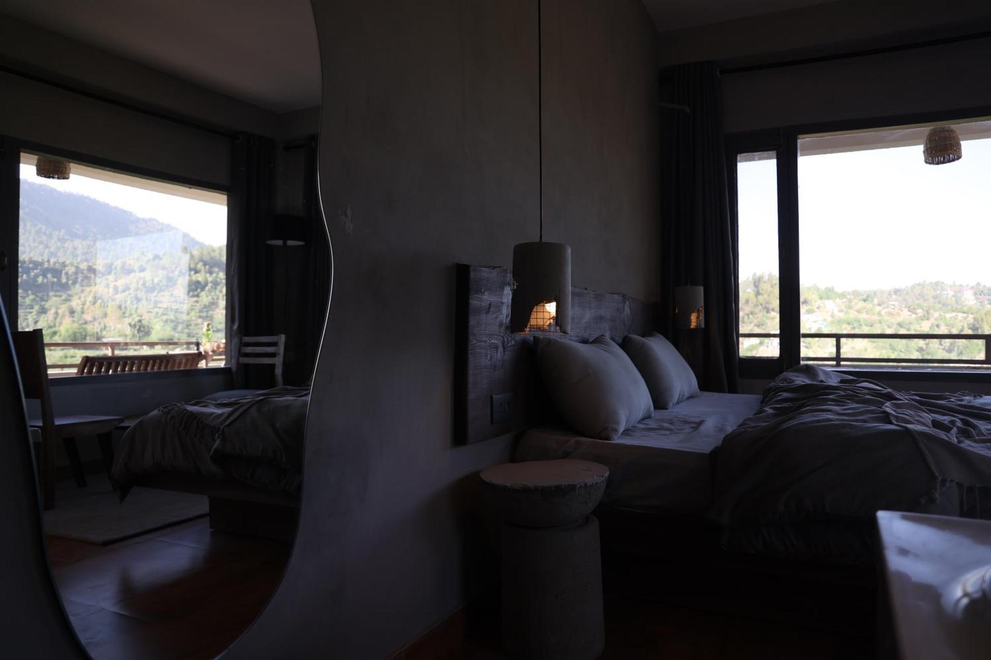 Exstasy Stays - Bathtub Rooms & Cafe - Your Romantic & Cozy Getaway - Thhpsociety - Mukteshwar Dış mekan fotoğraf