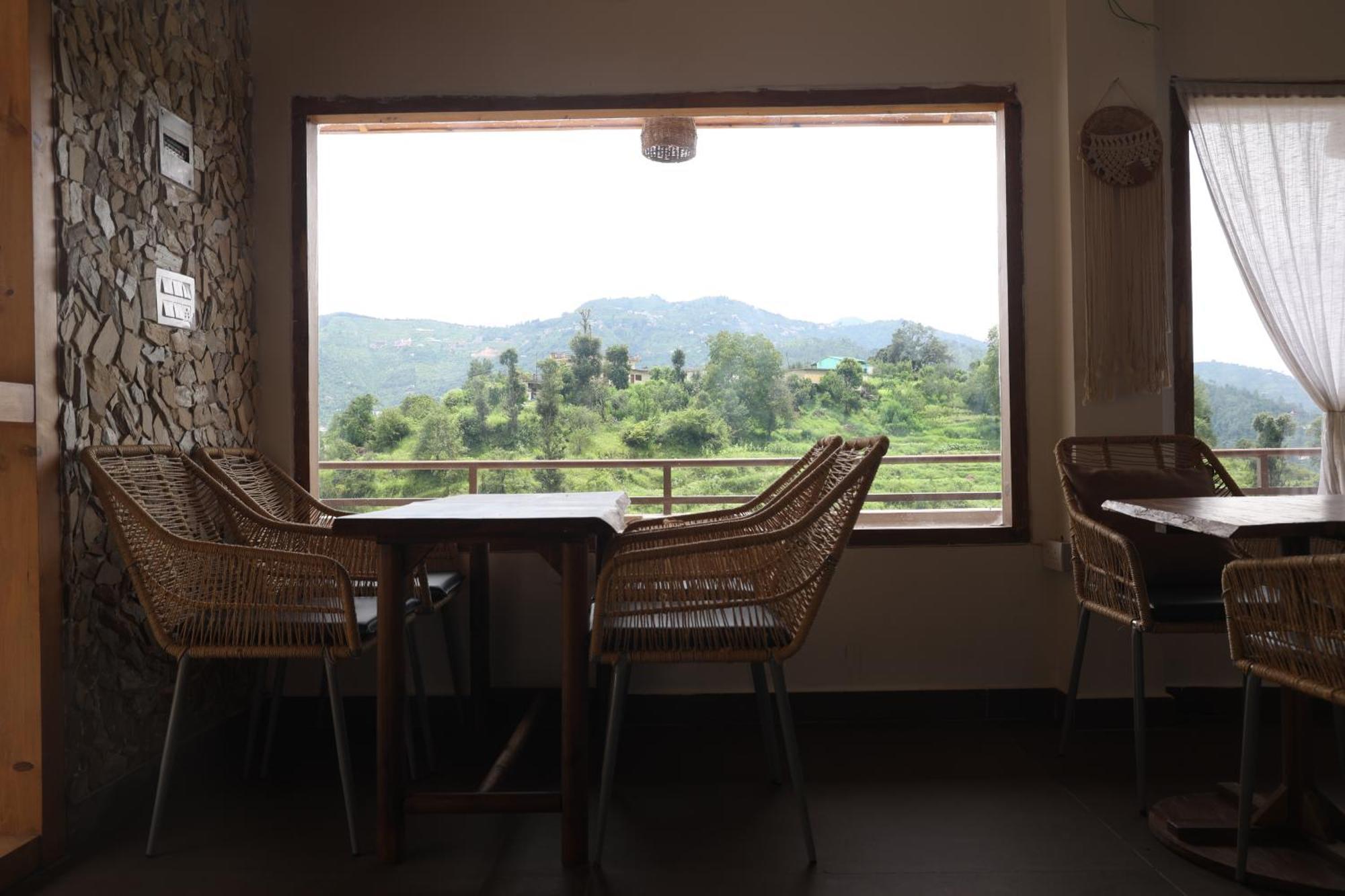 Exstasy Stays - Bathtub Rooms & Cafe - Your Romantic & Cozy Getaway - Thhpsociety - Mukteshwar Dış mekan fotoğraf