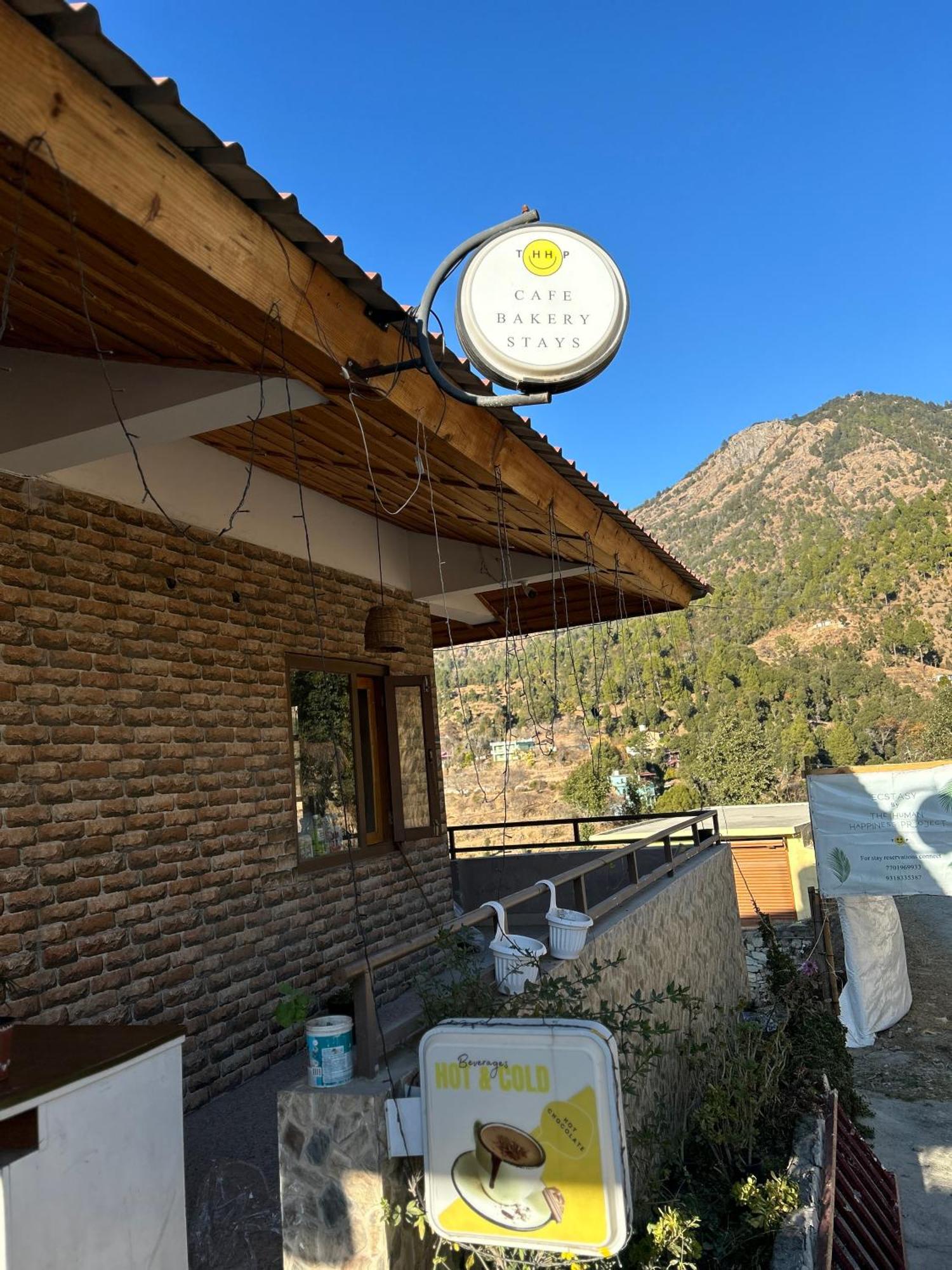 Exstasy Stays - Bathtub Rooms & Cafe - Your Romantic & Cozy Getaway - Thhpsociety - Mukteshwar Dış mekan fotoğraf