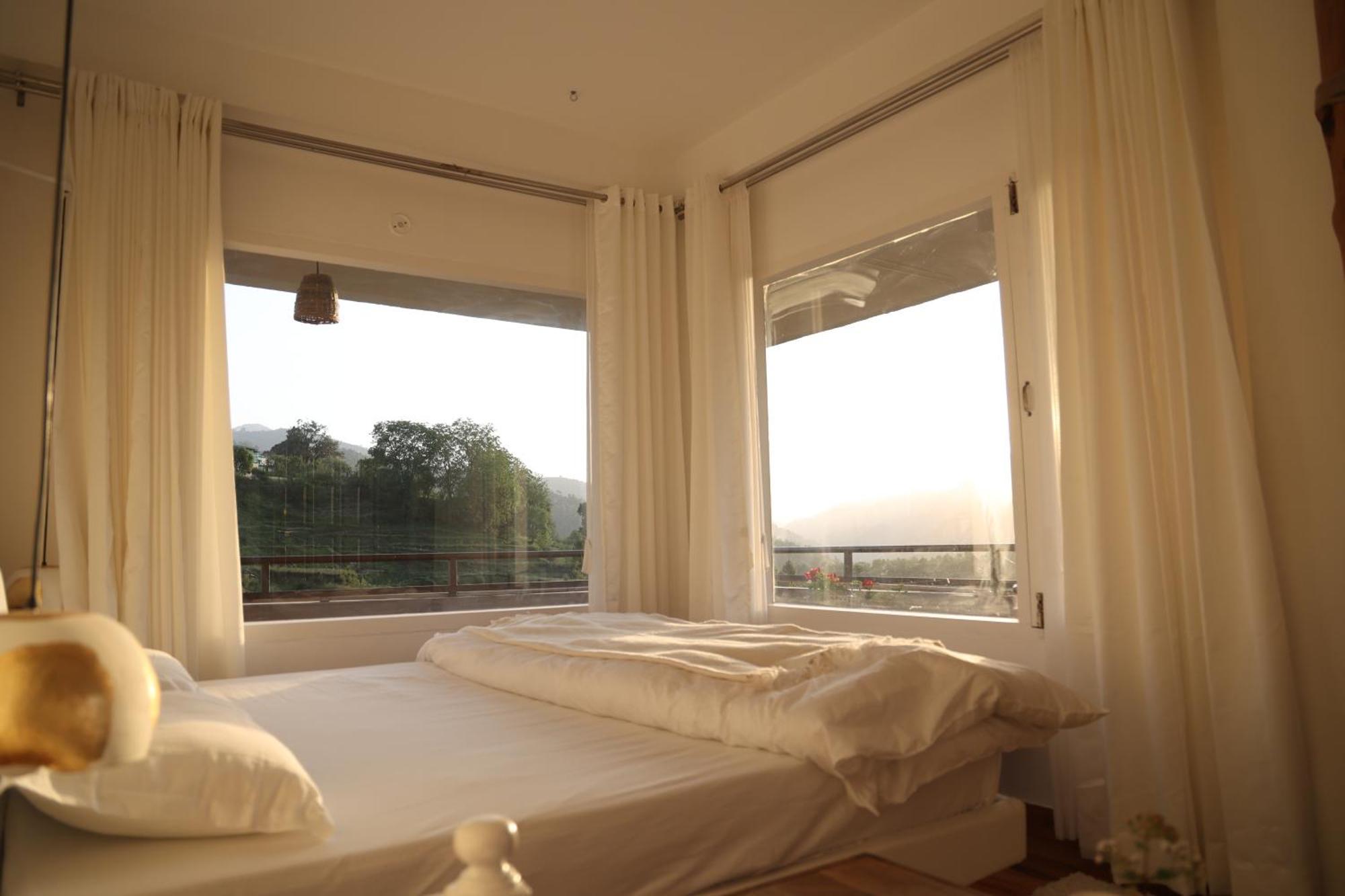 Exstasy Stays - Bathtub Rooms & Cafe - Your Romantic & Cozy Getaway - Thhpsociety - Mukteshwar Dış mekan fotoğraf