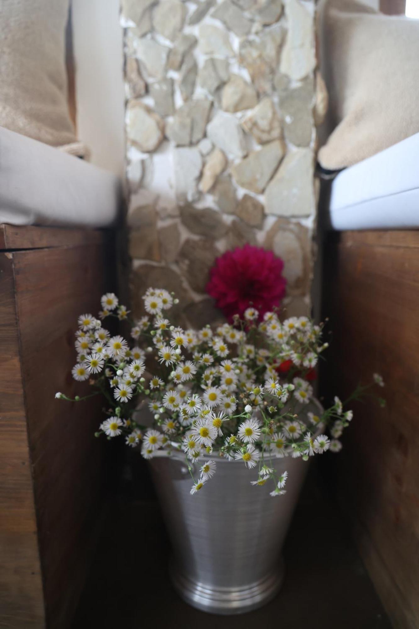 Exstasy Stays - Bathtub Rooms & Cafe - Your Romantic & Cozy Getaway - Thhpsociety - Mukteshwar Dış mekan fotoğraf