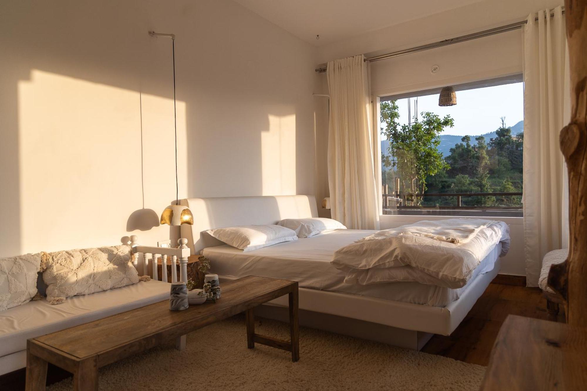 Exstasy Stays - Bathtub Rooms & Cafe - Your Romantic & Cozy Getaway - Thhpsociety - Mukteshwar Dış mekan fotoğraf
