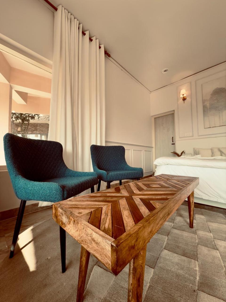 Exstasy Stays - Bathtub Rooms & Cafe - Your Romantic & Cozy Getaway - Thhpsociety - Mukteshwar Dış mekan fotoğraf