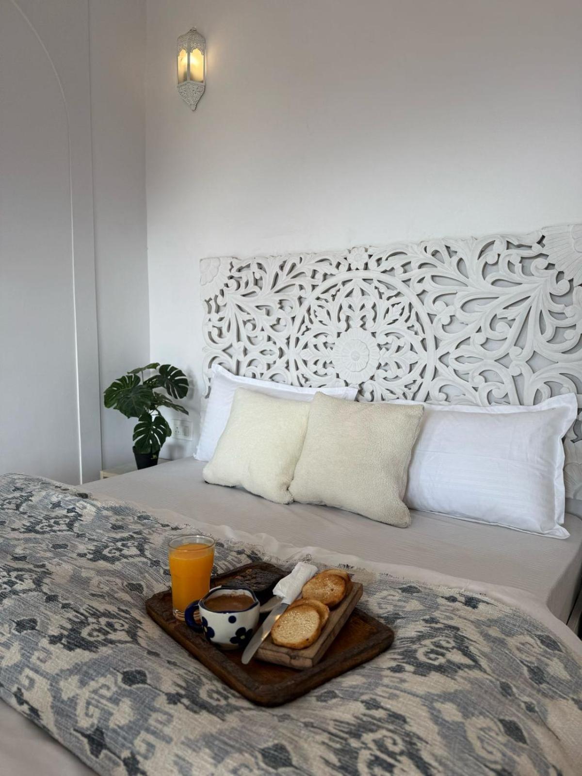 Exstasy Stays - Bathtub Rooms & Cafe - Your Romantic & Cozy Getaway - Thhpsociety - Mukteshwar Dış mekan fotoğraf